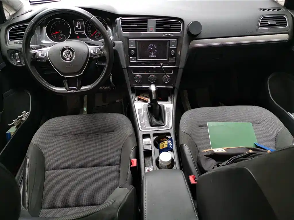 Volkswagen Golf 2018 1.6L Automatic Comfort фото 6