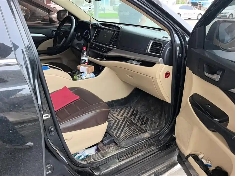 Toyota Highlander 2018 2.0T 4WD Elite 7-seater (China V) фото 8