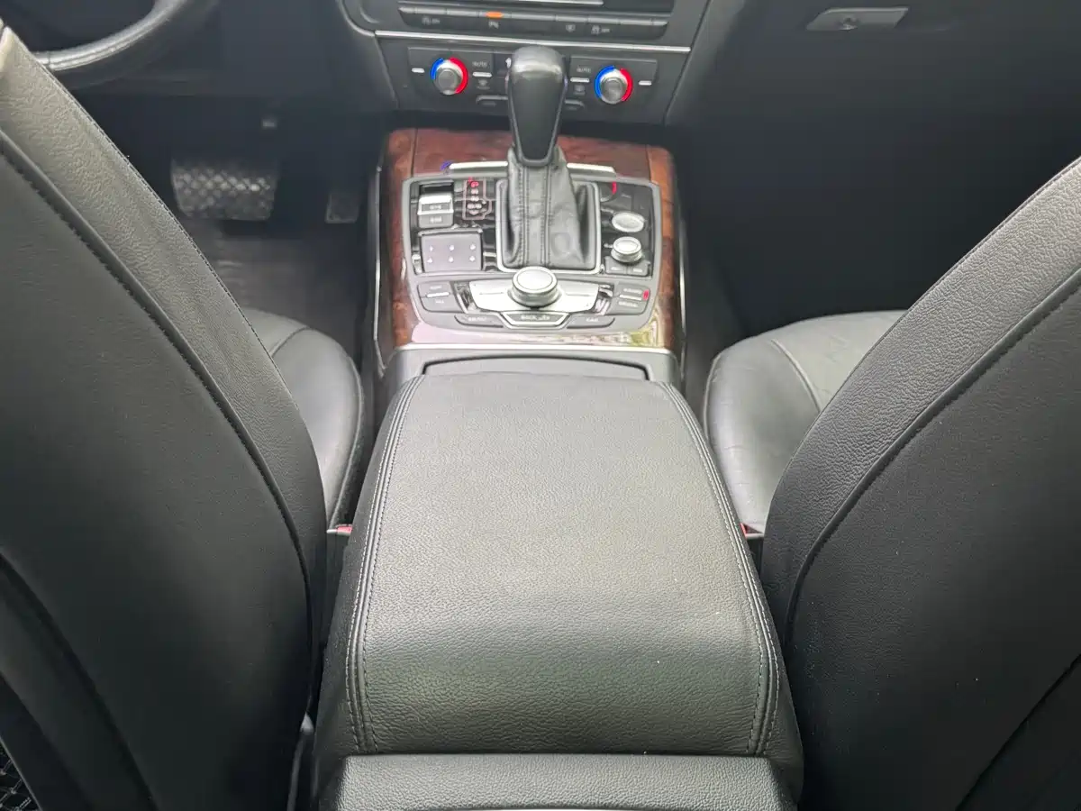 Audi A6L 2016 30 FSI Technology фото 9