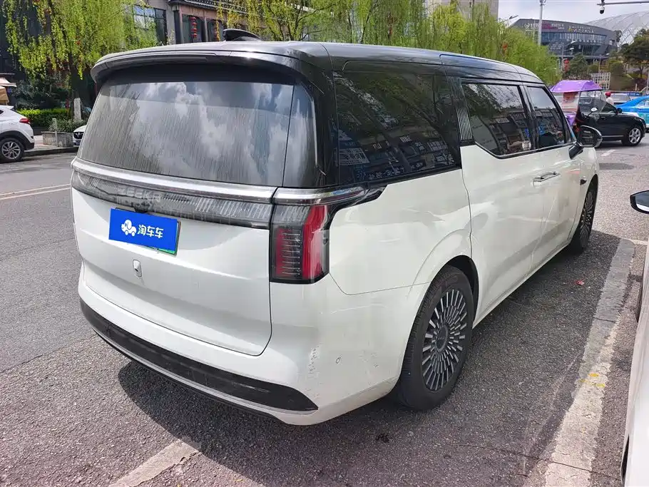 ZEEKR EXTREME KRYPTON 009