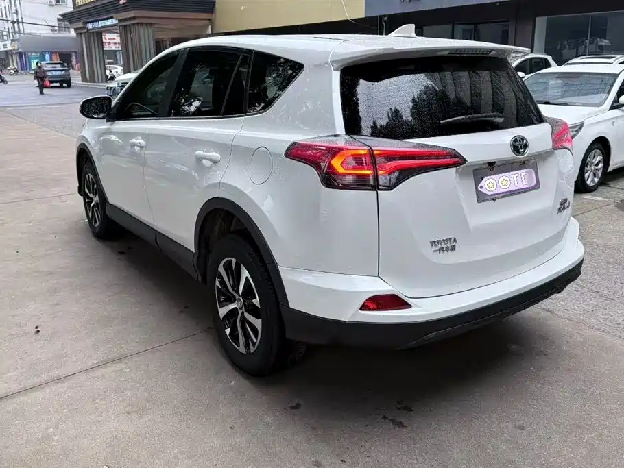 Toyota RAV4 Rongfang 2019 2.0L CVT 2WD Urban Edition China VI фото 28