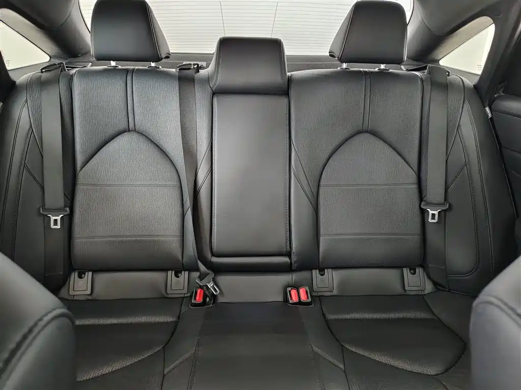 Toyota Avalon 2023 2.0L Luxury Edition фото 19