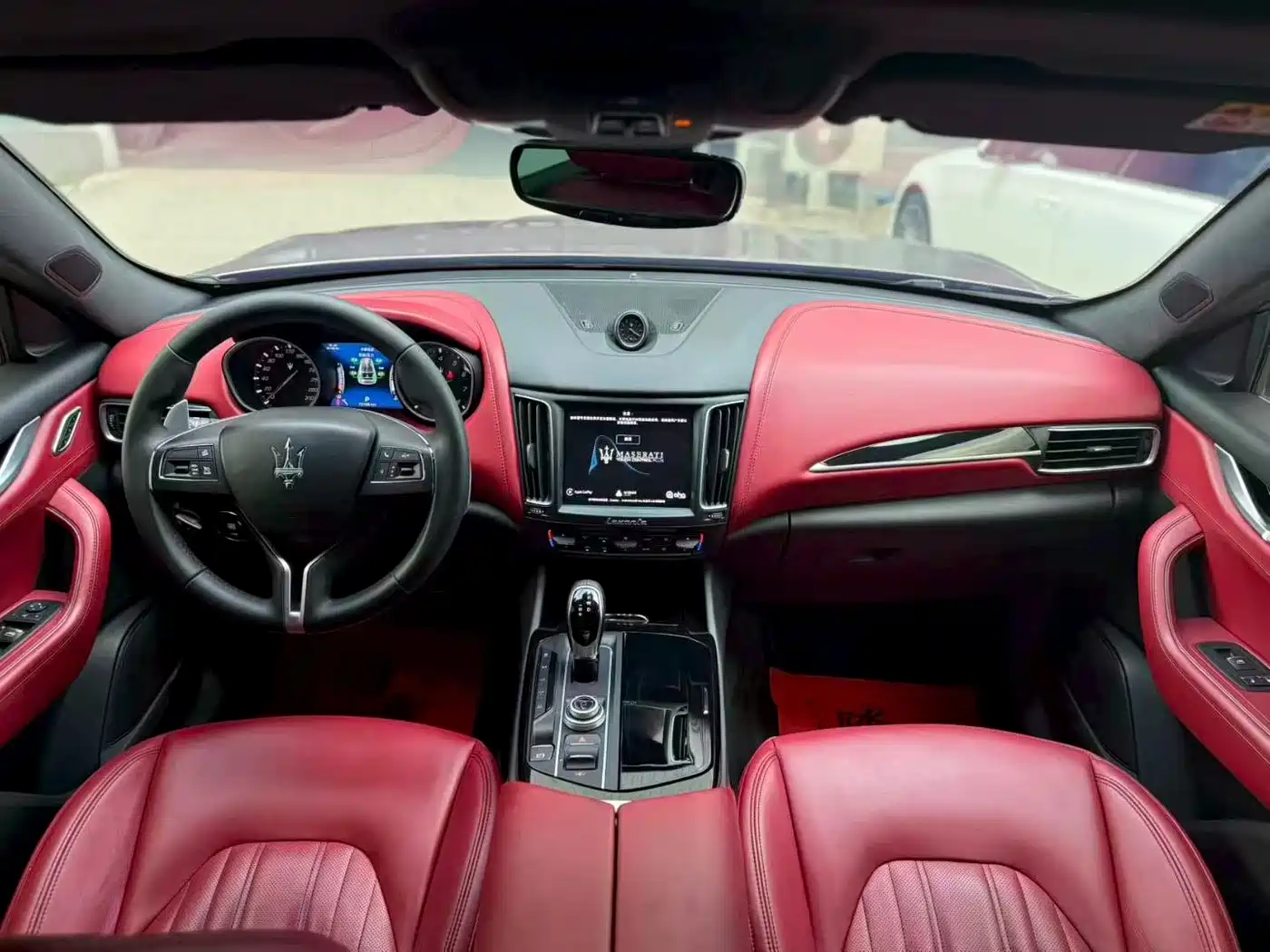 Фото 5 - Maserati Levante