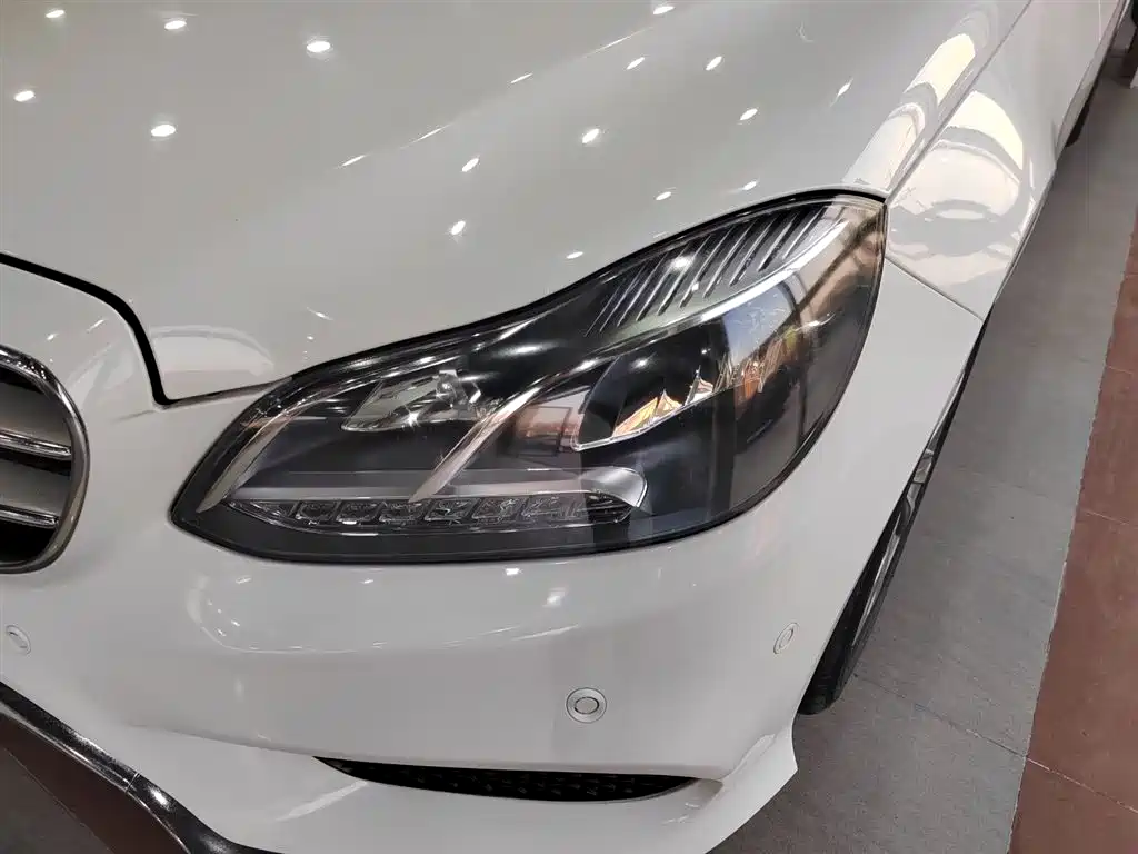 Mercedes-Benz E-Class 2015 E 260 L Sport фото 24