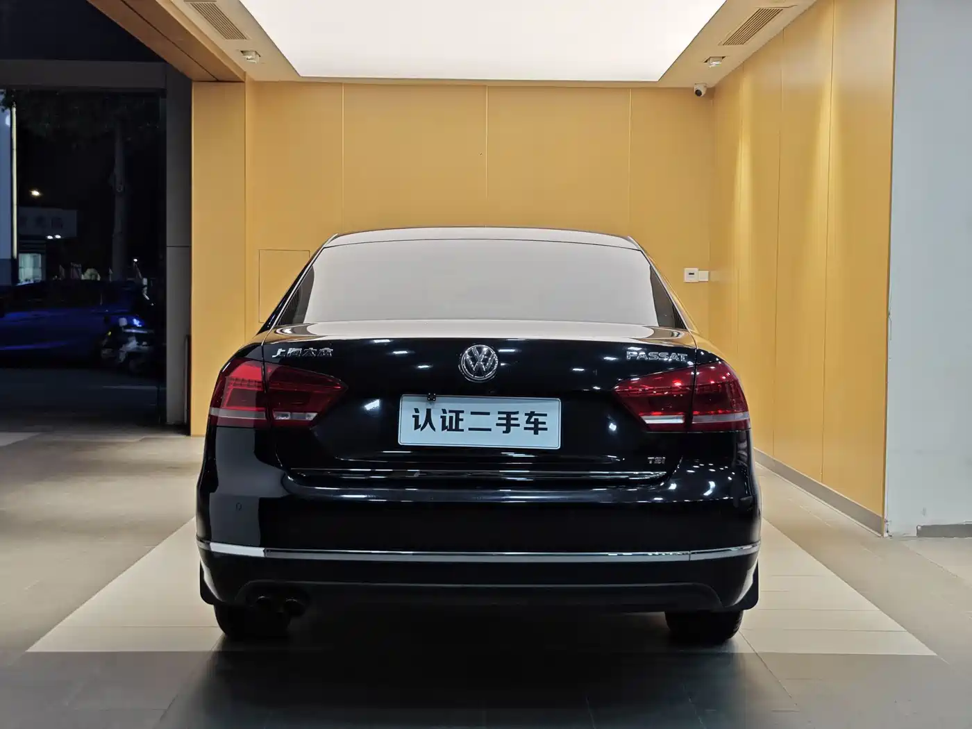 Volkswagen Passat 2015 1.8TSI DSG Prestige Edition фото 29