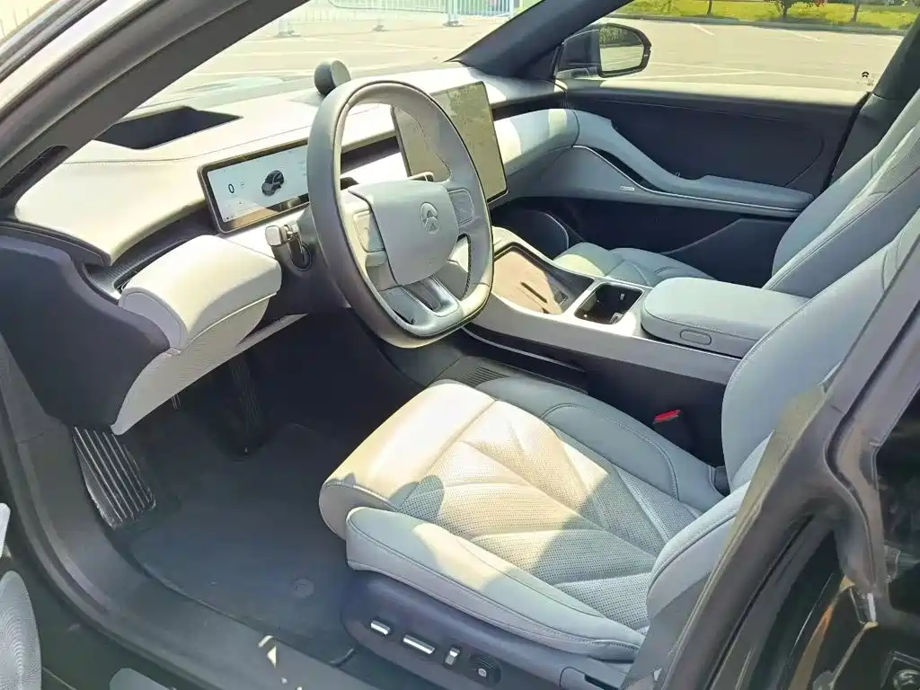NIO ET5T 2026 2025 75kWh Touring