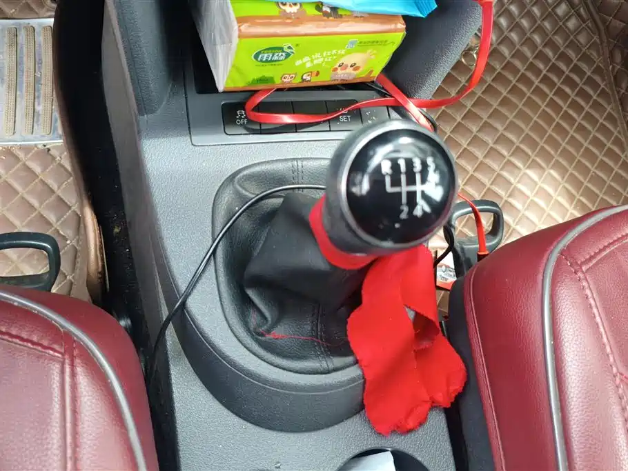 Volkswagen Touran 2015 1.4T Manual Trend Edition 5-seater фото 16