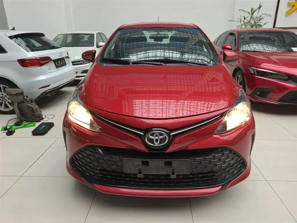 Toyota Vios FS 2017 1.5L CVT Fengchi Edition фото 3