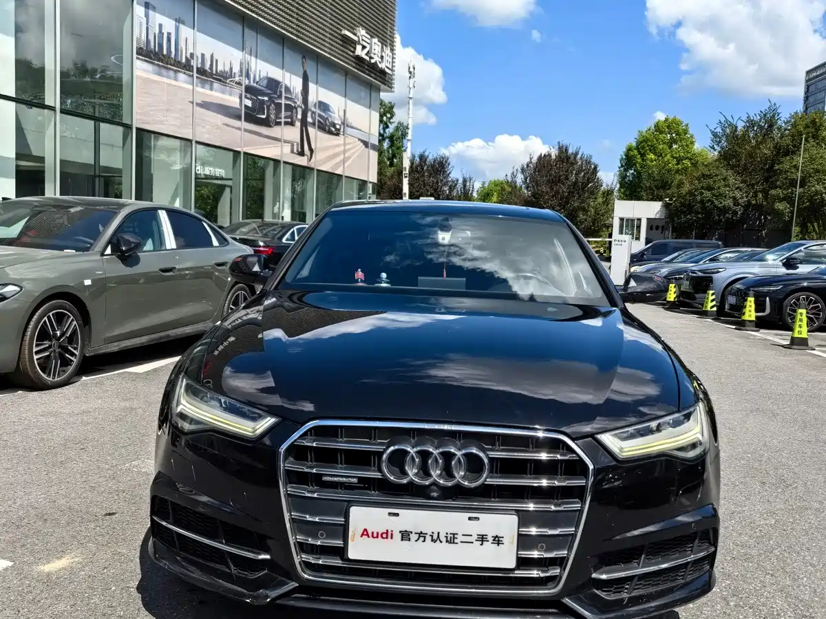 Фото 2 - Audi A6L