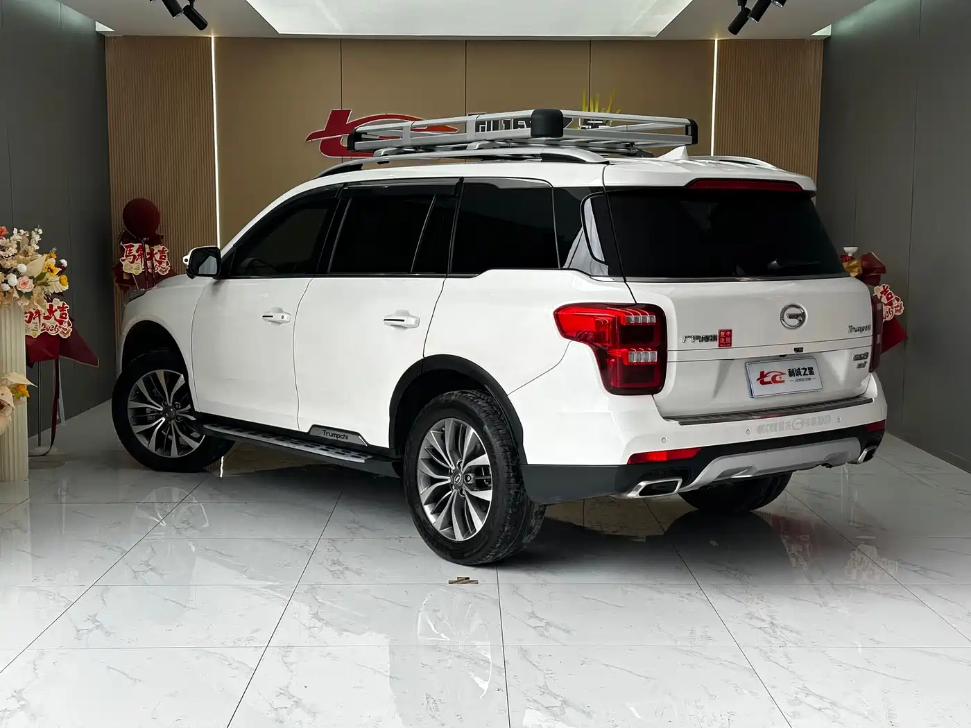 GAC Trumpchi Trumpchi GS8 2017 320T 2WD Luxury Smart Connect (7-seater) фото 6