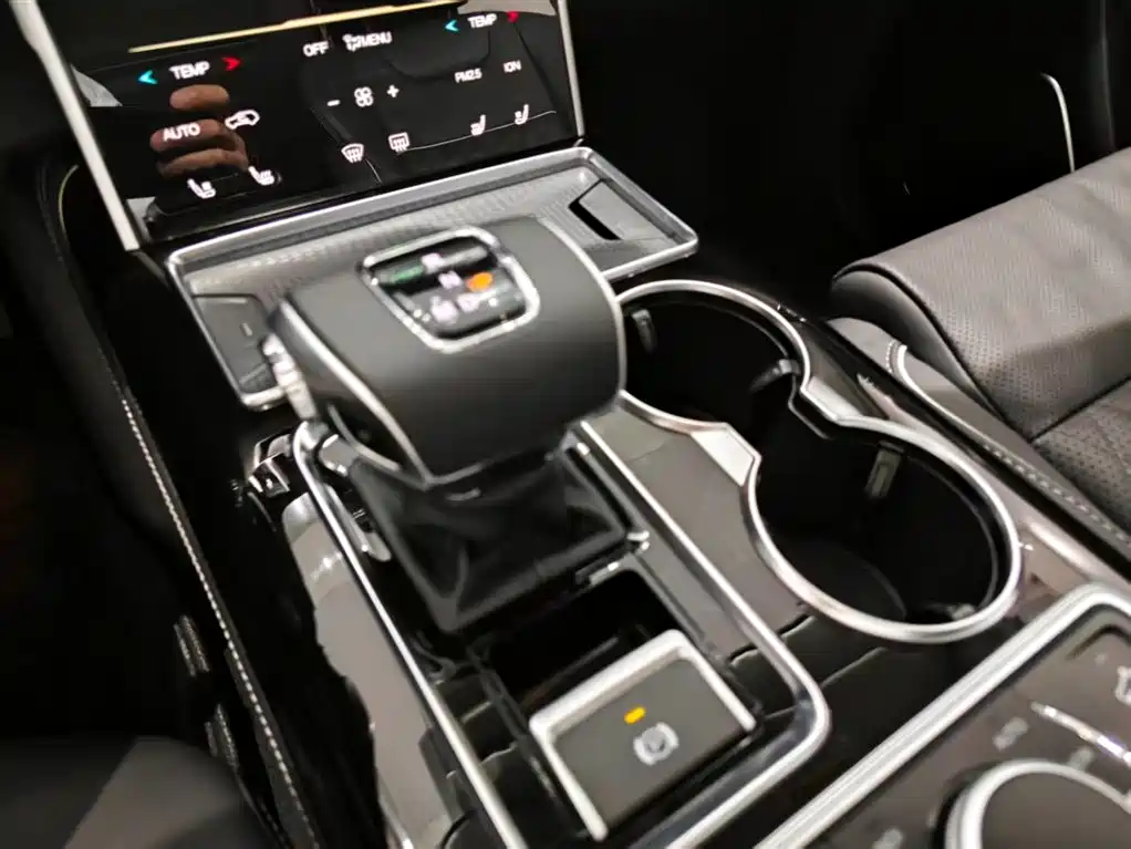 Hongqi HS7 2022 3.0T Auto 4WD Smart Connect Flagship 7-Seater фото 18