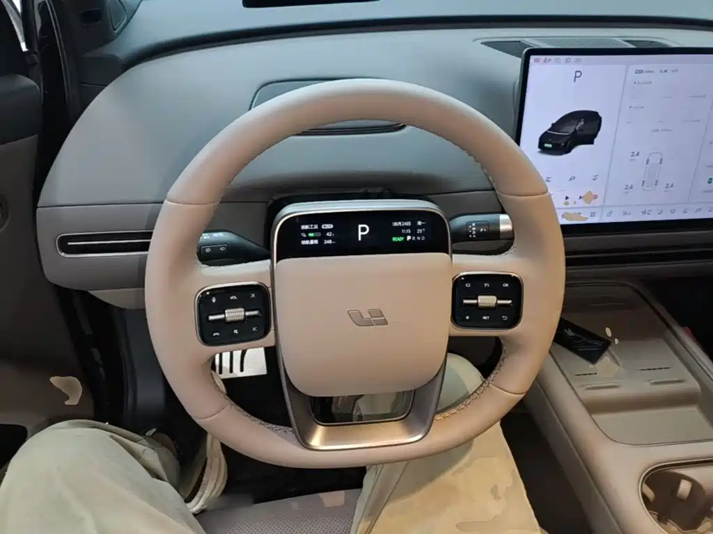 Li Auto i6 2026 2025 2WD Base Model