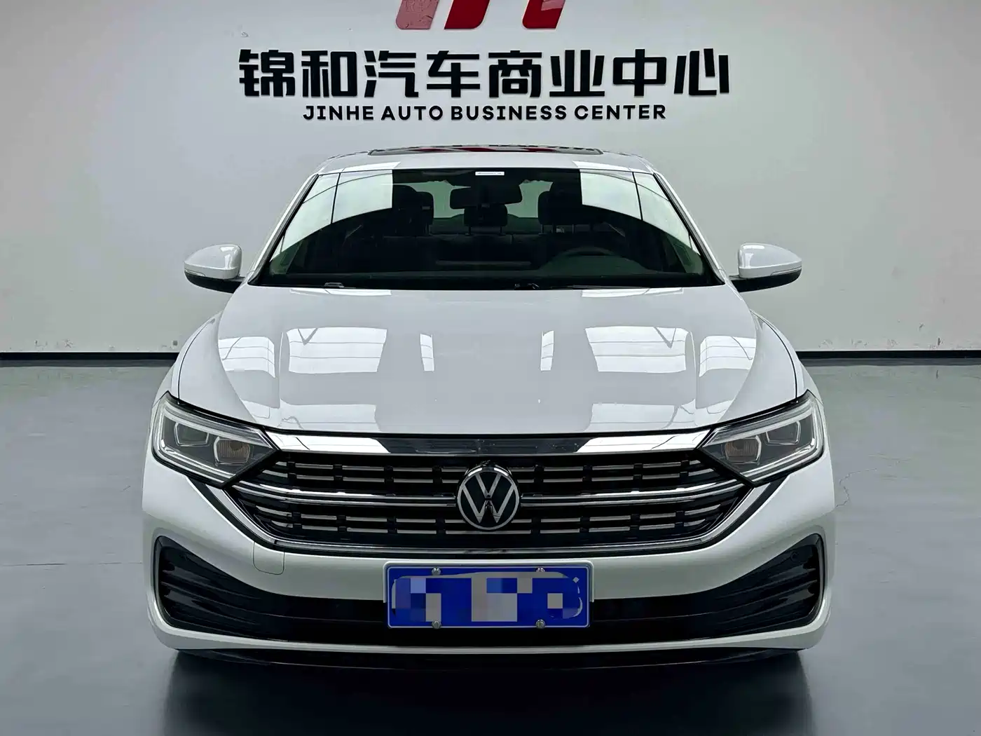 Volkswagen Sagitar 2023 Model Year 280TSI DSG Surpass Edition фото 2