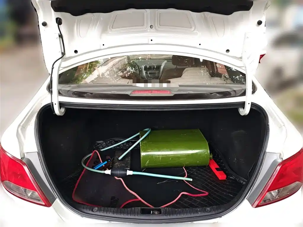 Hyundai Verna 2014 1.4L Automatic Smart GLS фото 10