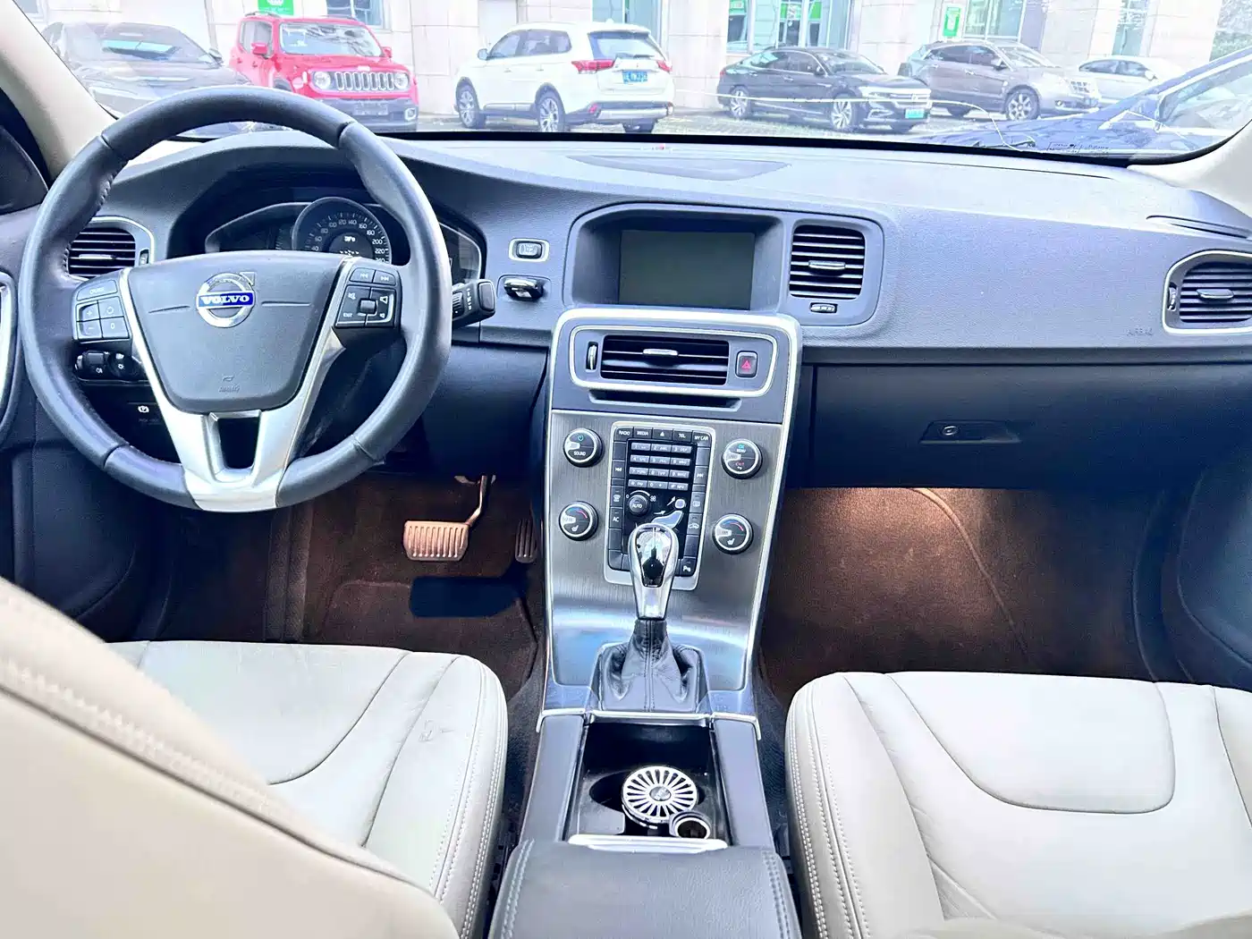 Volvo S60 2014 2014 Volvo S60L 2.0T Zhi Yuan Edition