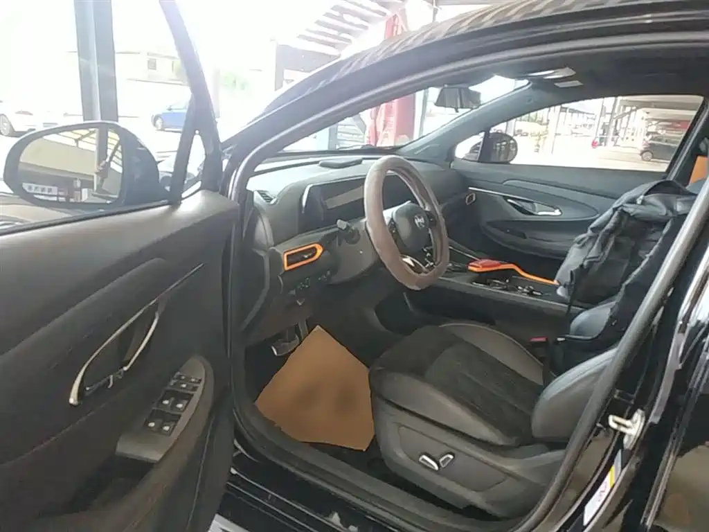 CHANGAN UNI-T