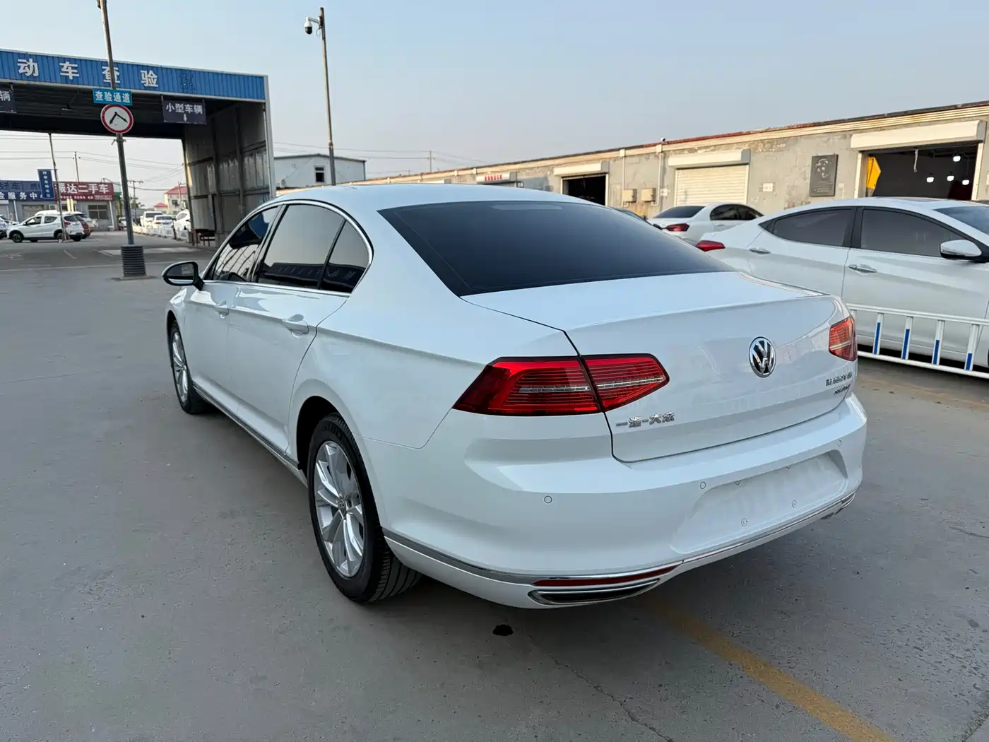 Volkswagen Magotan 2017 330TSI DSG Luxury фото 4