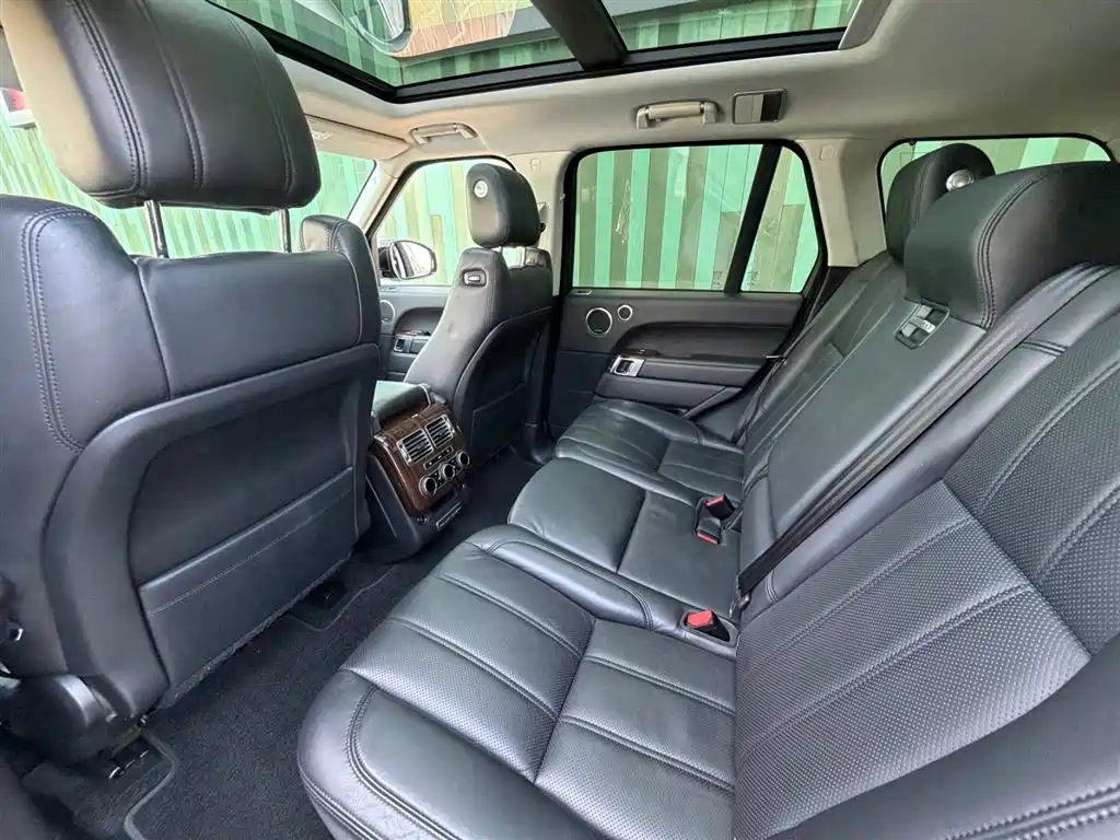 Land Rover Range Rover 2014 Facelift 3.0 SC V6 Vogue фото 8