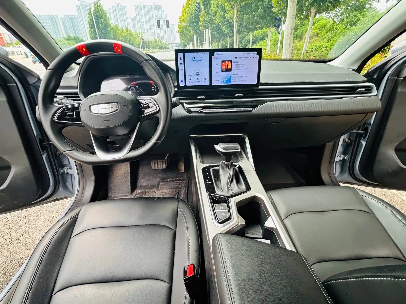 Фото 6 - Geely Emgrand