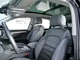 Фото 8 - Volkswagen Touareg