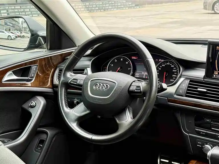 Audi A6L 2014 TFSI Standard фото 16