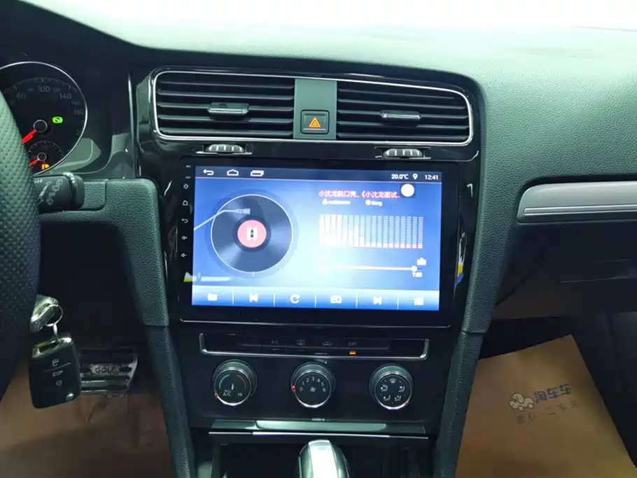 Volkswagen Golf 2018 230TSI Automatic Comfort фото 13