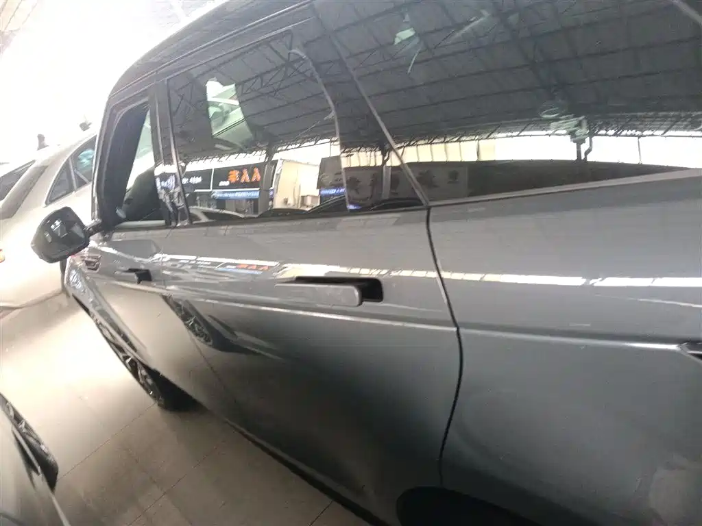Land Rover Range Rover Evoque 2020 249PS R-DYNAMIC S Sport Edition фото 5