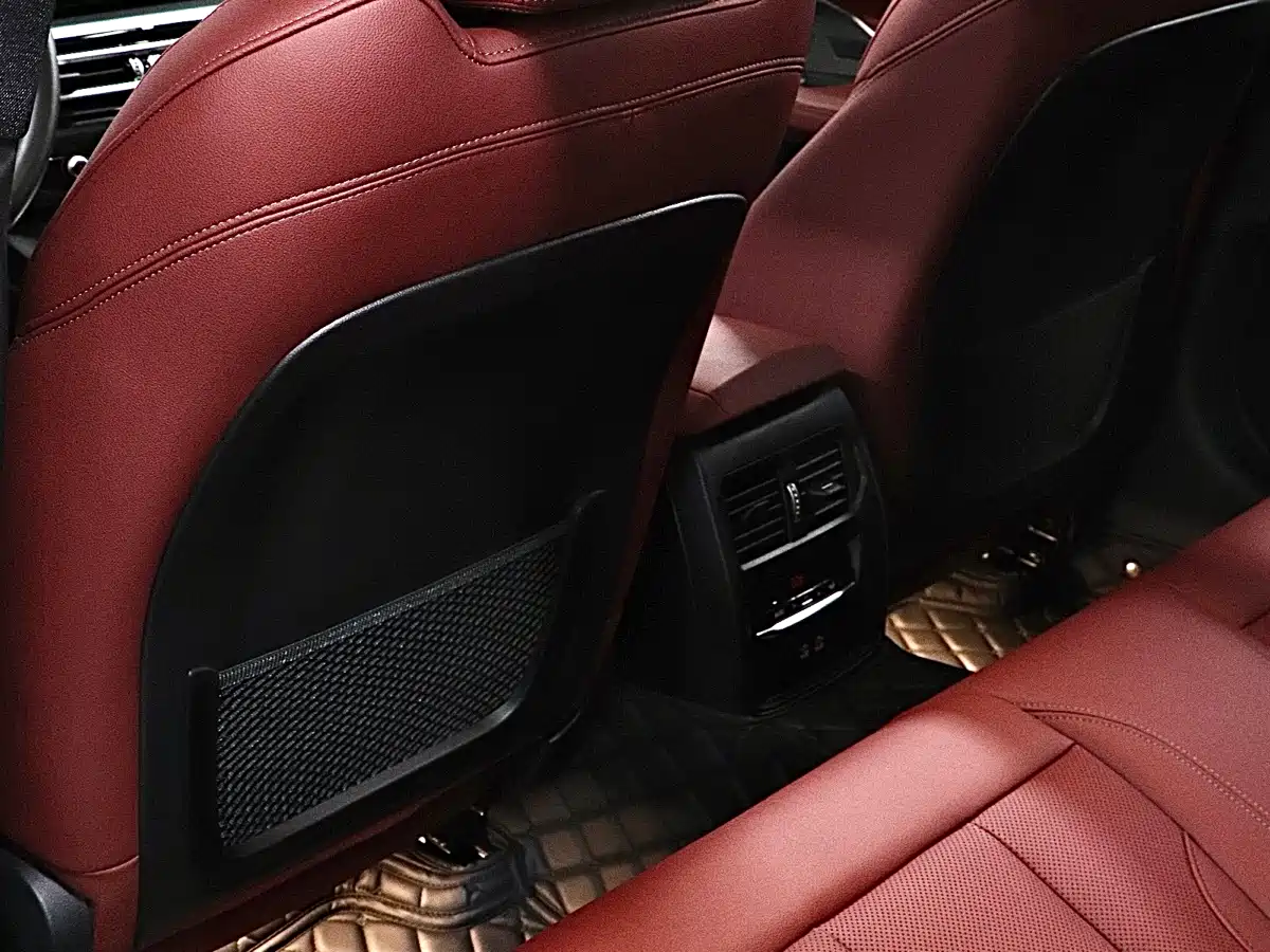 BMW 4 Series 2023 425i Gran Coupe M Sport Shadowline Package фото 13