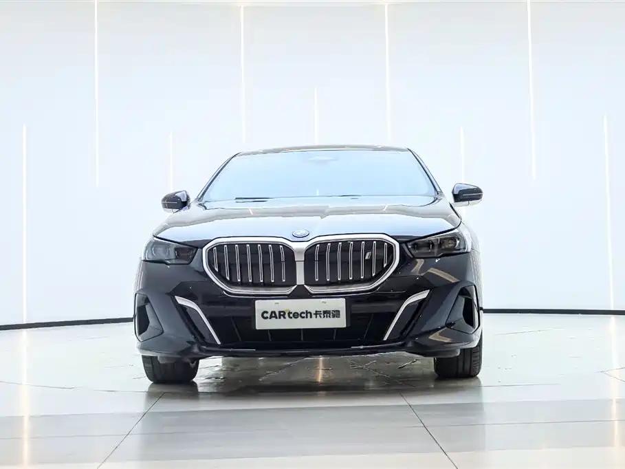 BMW i5 2025 eDrive 40L M Sport Package фото 2