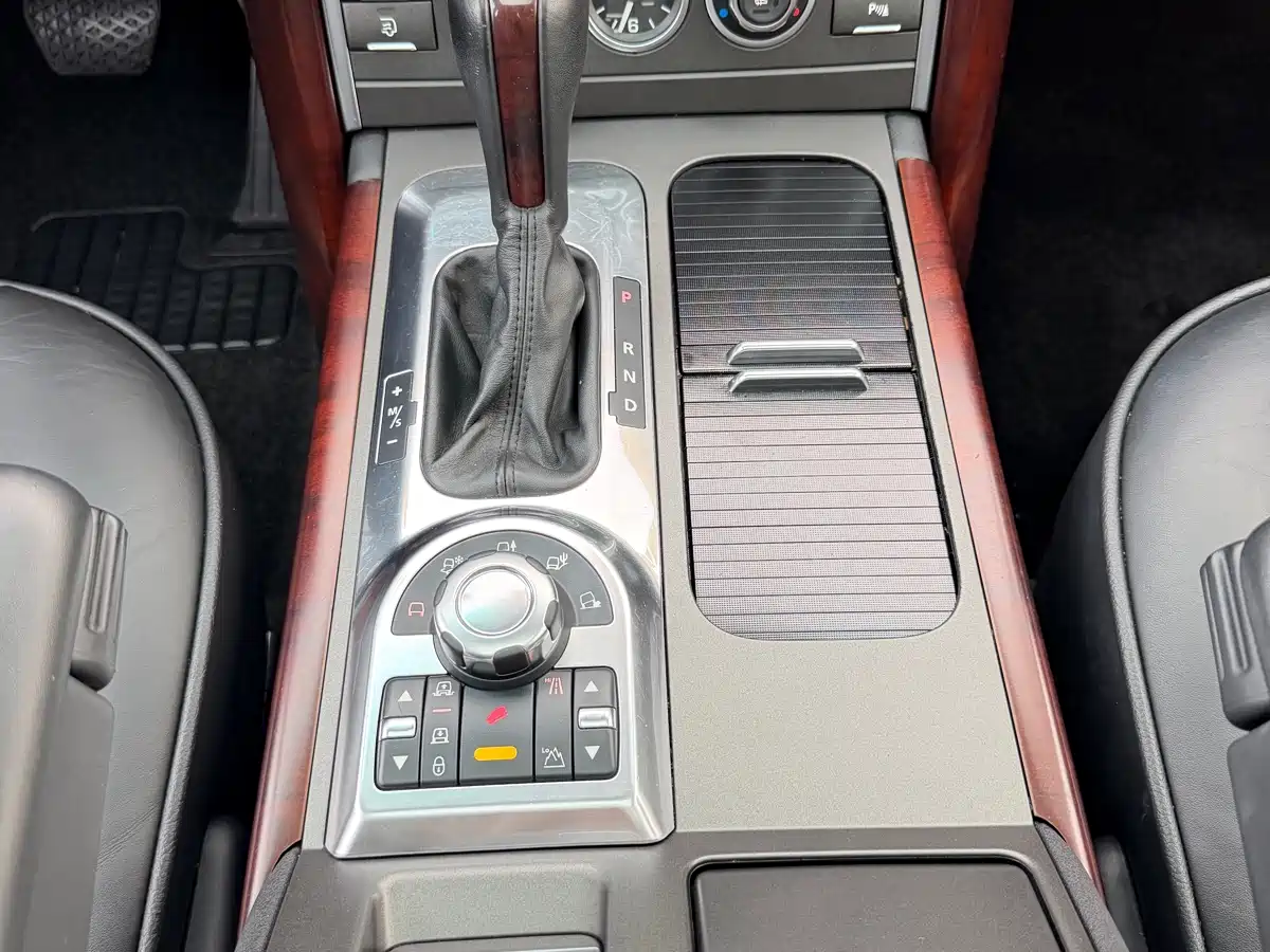 Land Rover Range Rover 2012 5.0 NA V8 фото 16