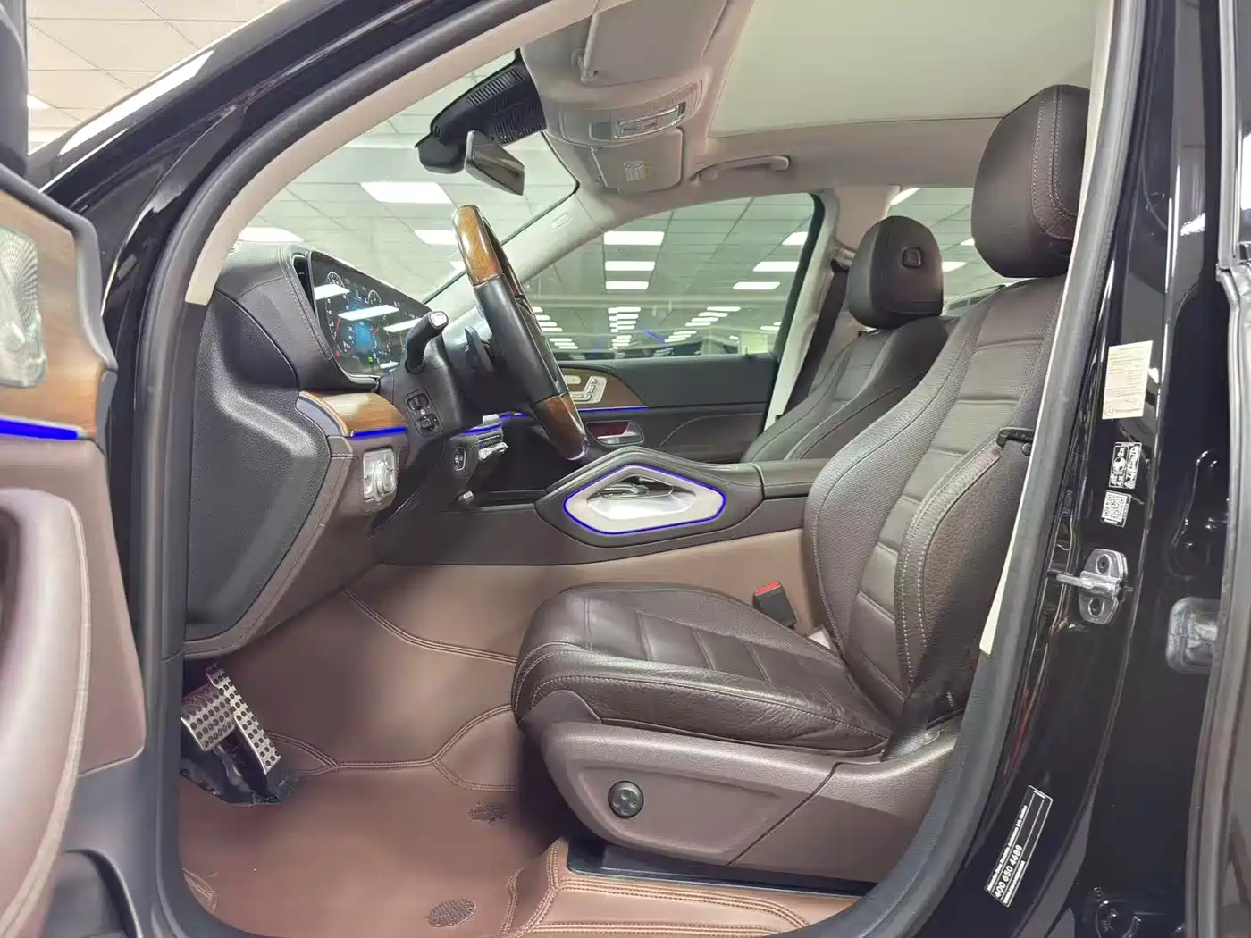 Mercedes-Benz GLS 2023 GLS 450 4MATIC Luxury Edition фото 13