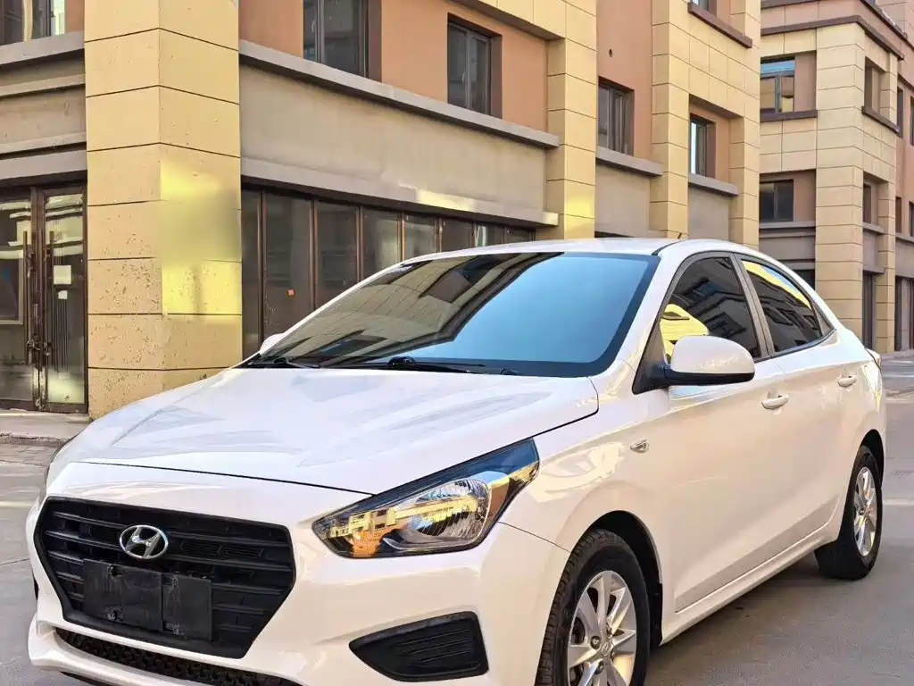 Hyundai Verna 2019 2017 1.4L Manual Renewal Edition China VI