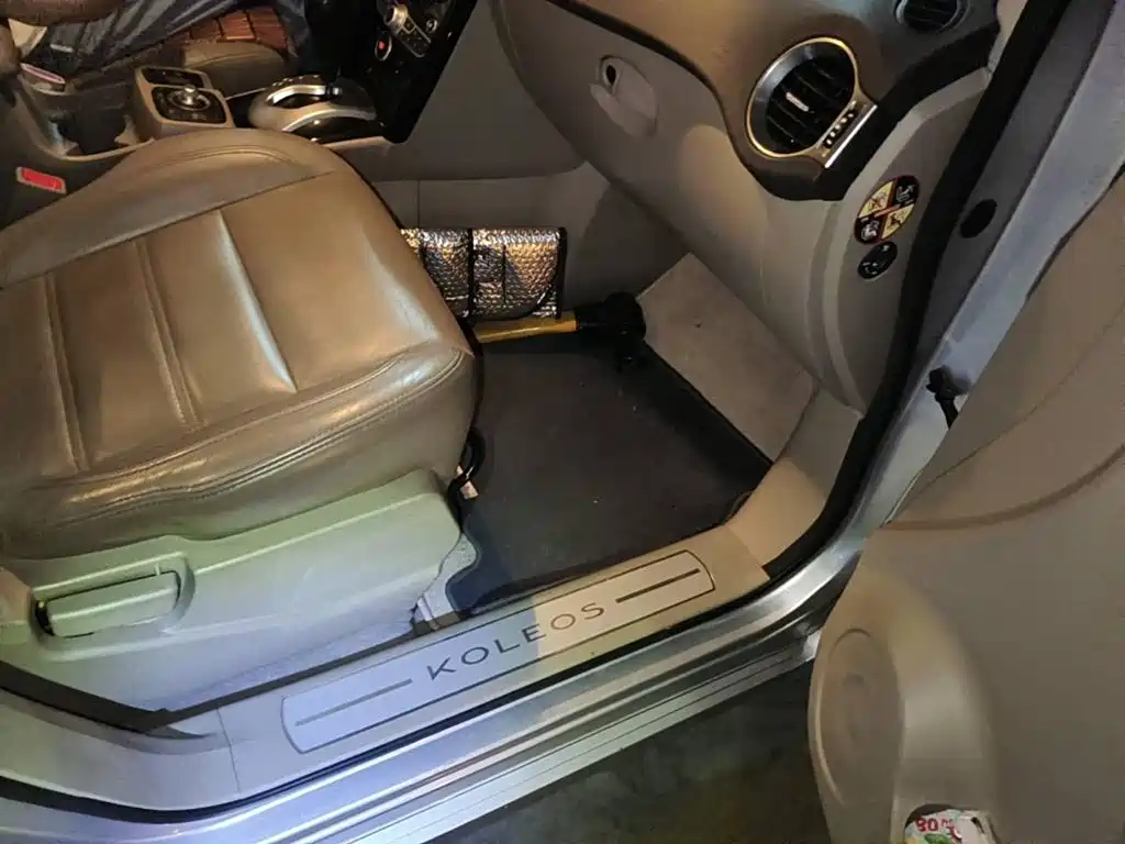 Renault Koleos (Import) 2011 2012 2.5L 2WD Comfort Navigation Edition