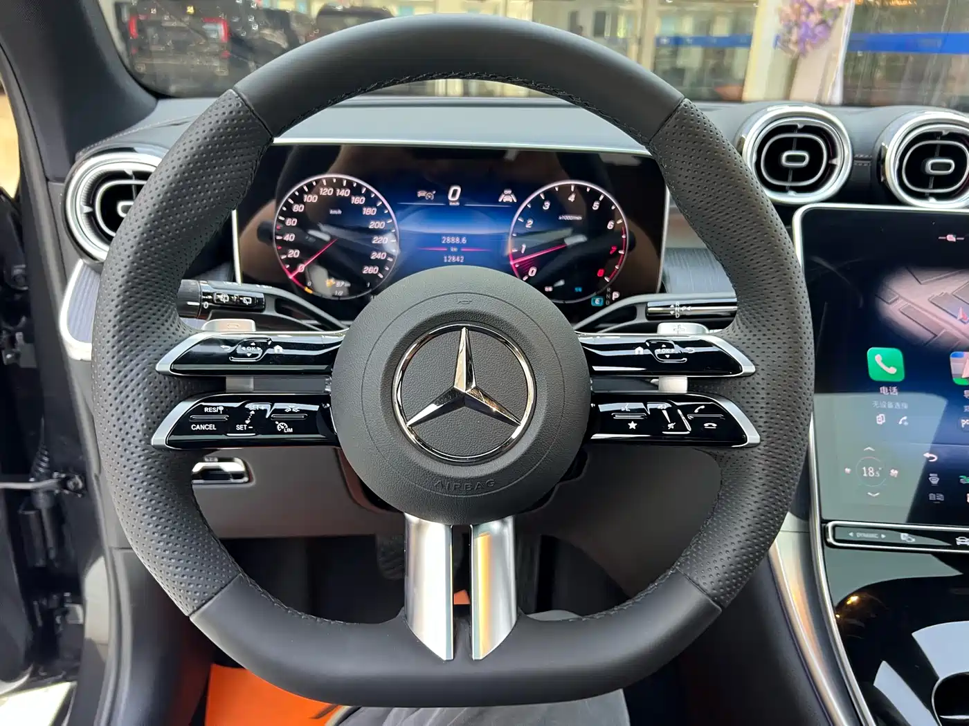 Mercedes-Benz GLC 2025 Model Year GLC 260 L 4MATIC Luxury фото 15