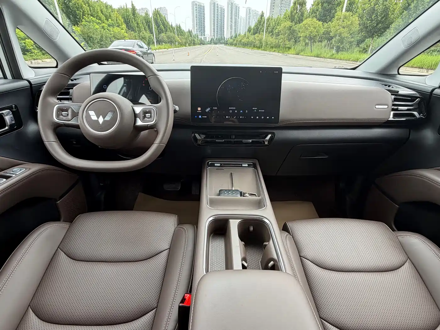 Wuling Motors Xingguang 730 New Energy 2025 2025 Model Plug-in Hybrid Base Version