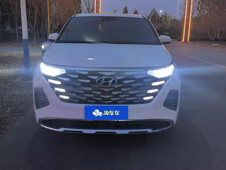 Hyundai Custo 2024 2024 270TGDi LUX Premium Edition