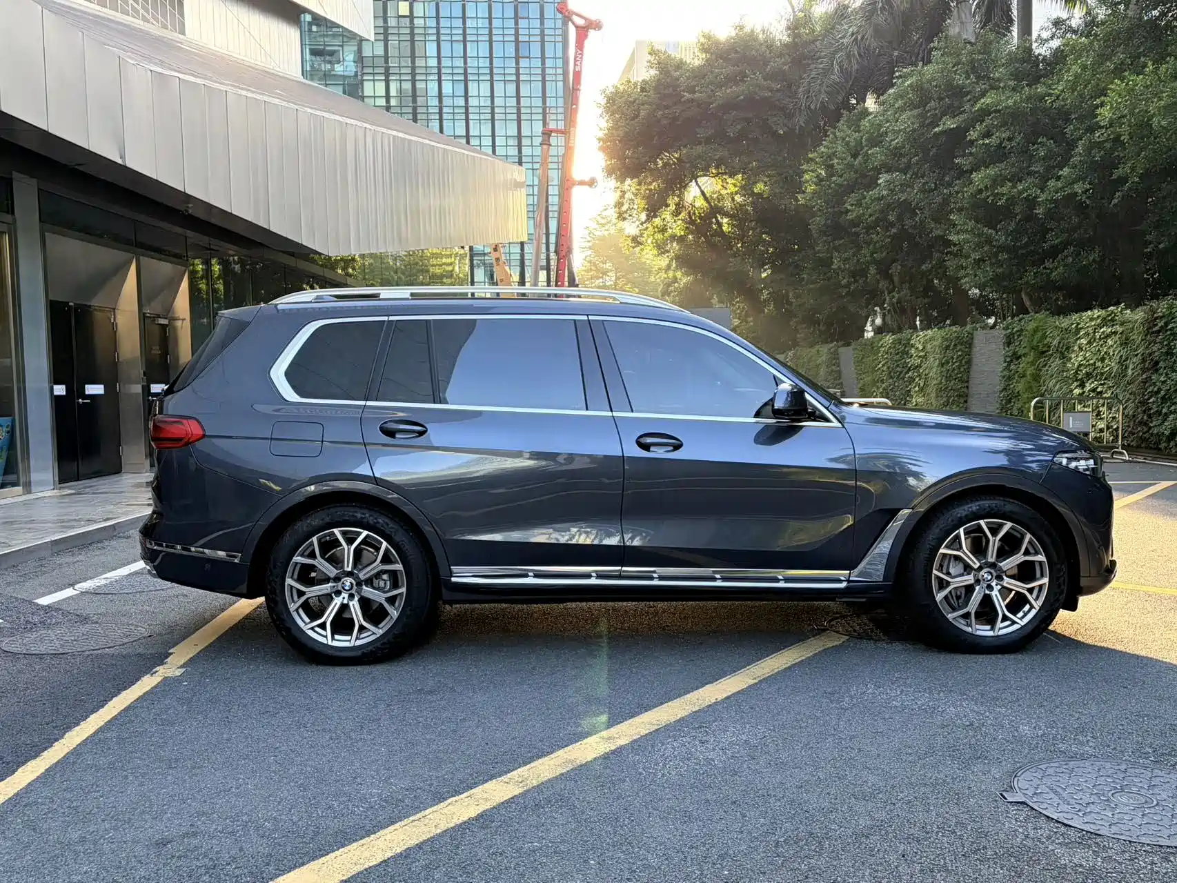 Photo 4 - BMW X7