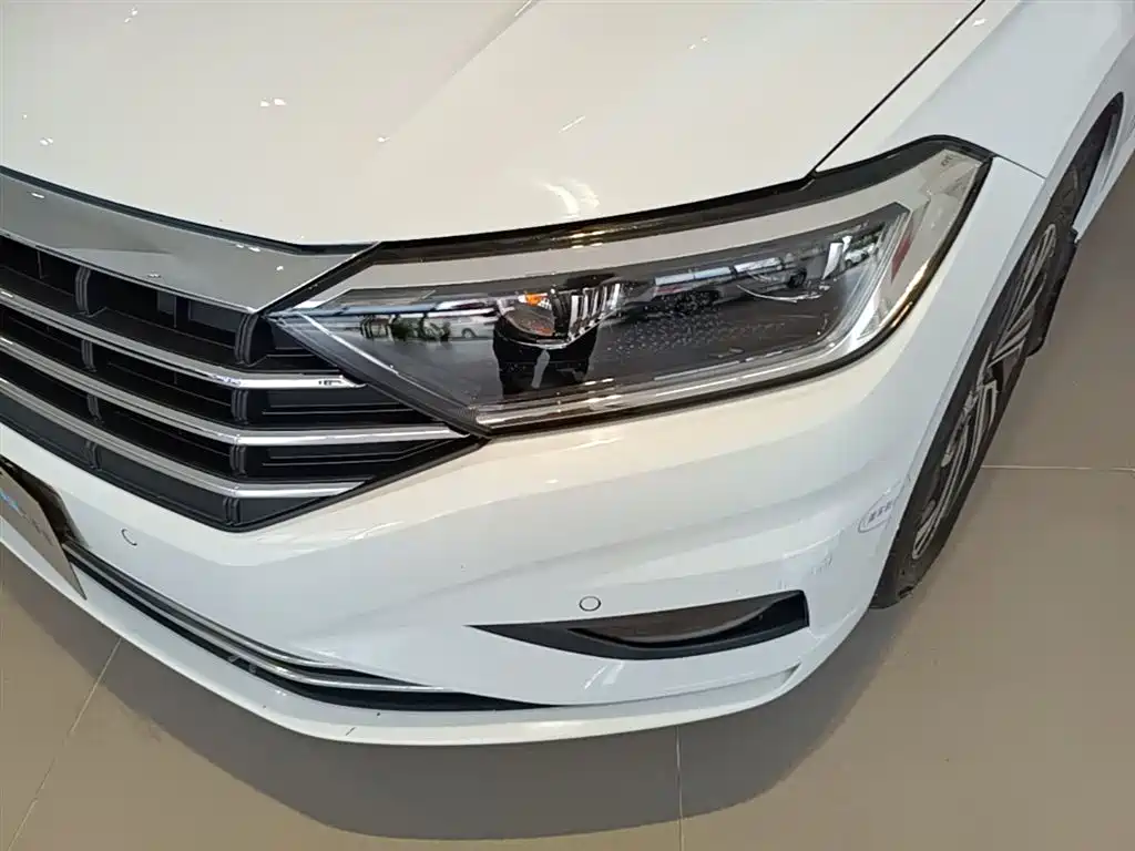 Volkswagen Sagitar 2019 280TSI DSG Luxury Edition China VI фото 23