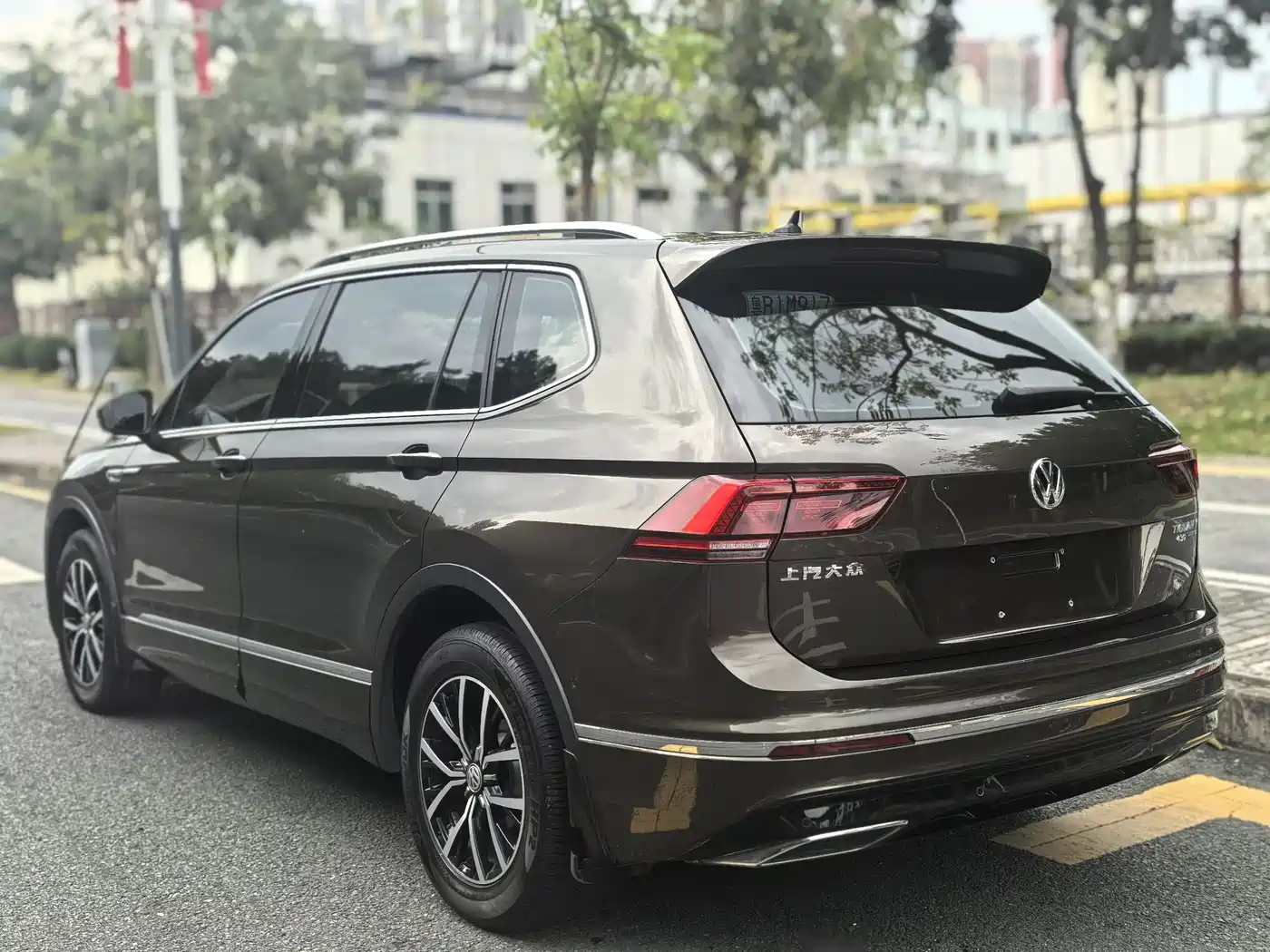 VOLKSWAGEN TIGUAN L NEW ENERGY