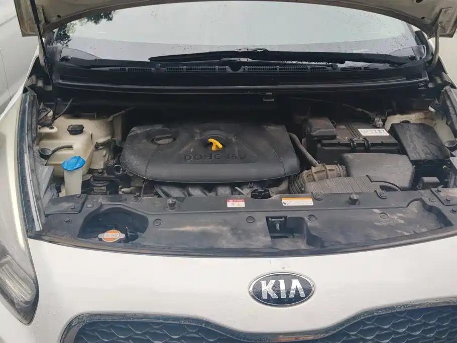 Kia Carens 2015 2013 2.0L 7-Seat Auto Comfort China IV