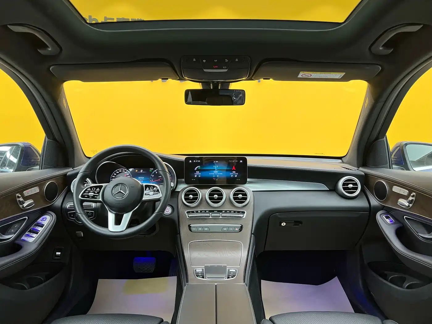 Mercedes-Benz GLC 2020 Facelift GLC 260 L 4MATIC Luxury фото 15