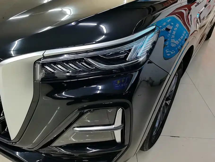 Photo 5 - Hongqi HS5