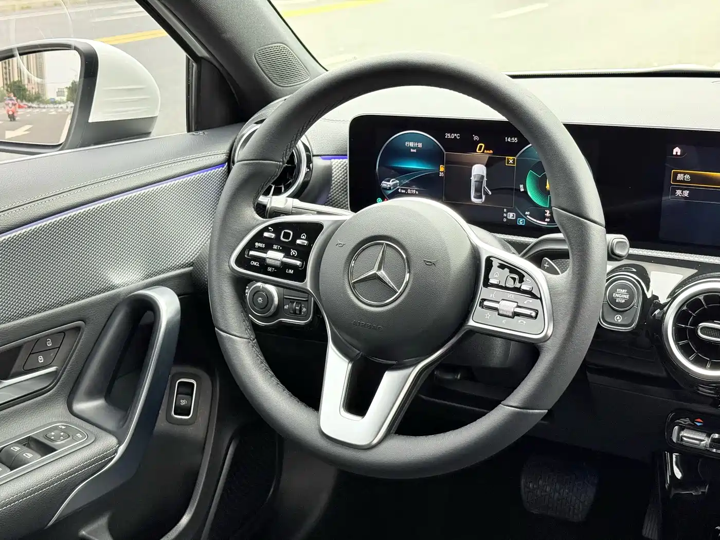 Фото 8 - Mercedes-Benz A-Class