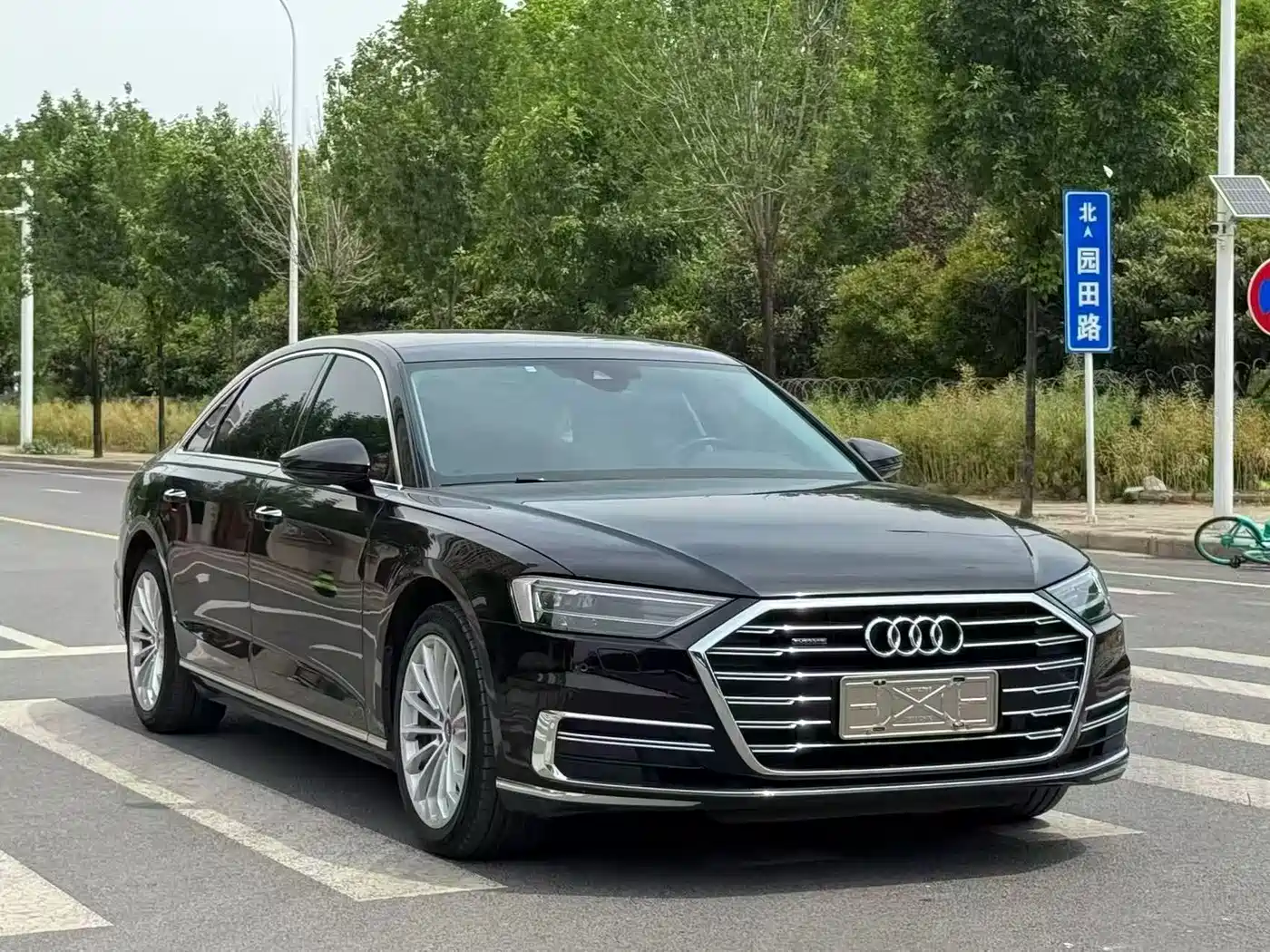 Audi A8 2021 A8L 50 TFSI quattro Comfort фото 3