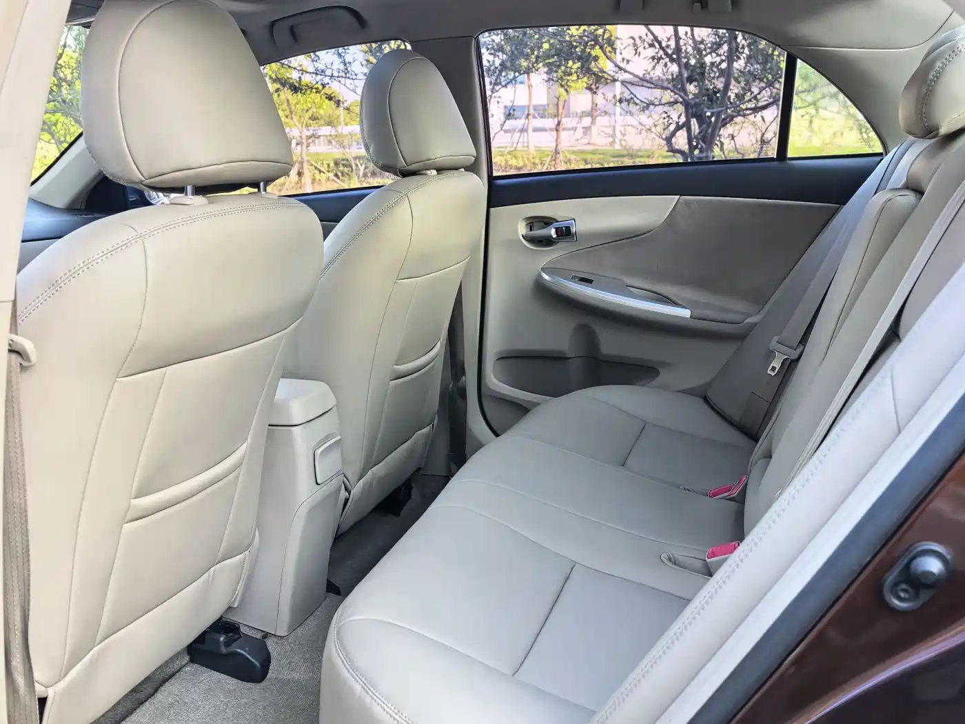 Toyota Corolla 2012 Styling Edition 1.8L Manual GL-i фото 5