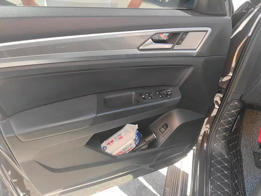 Фото 7 - Volkswagen Teramont