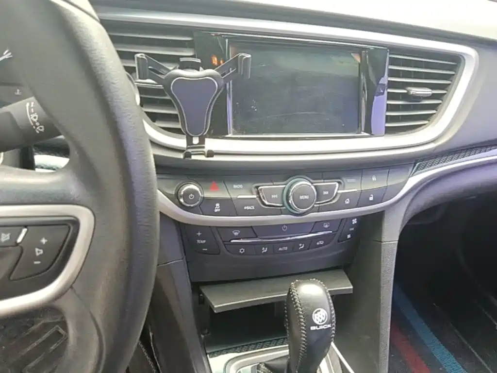 Фото 13 - Buick Excelle