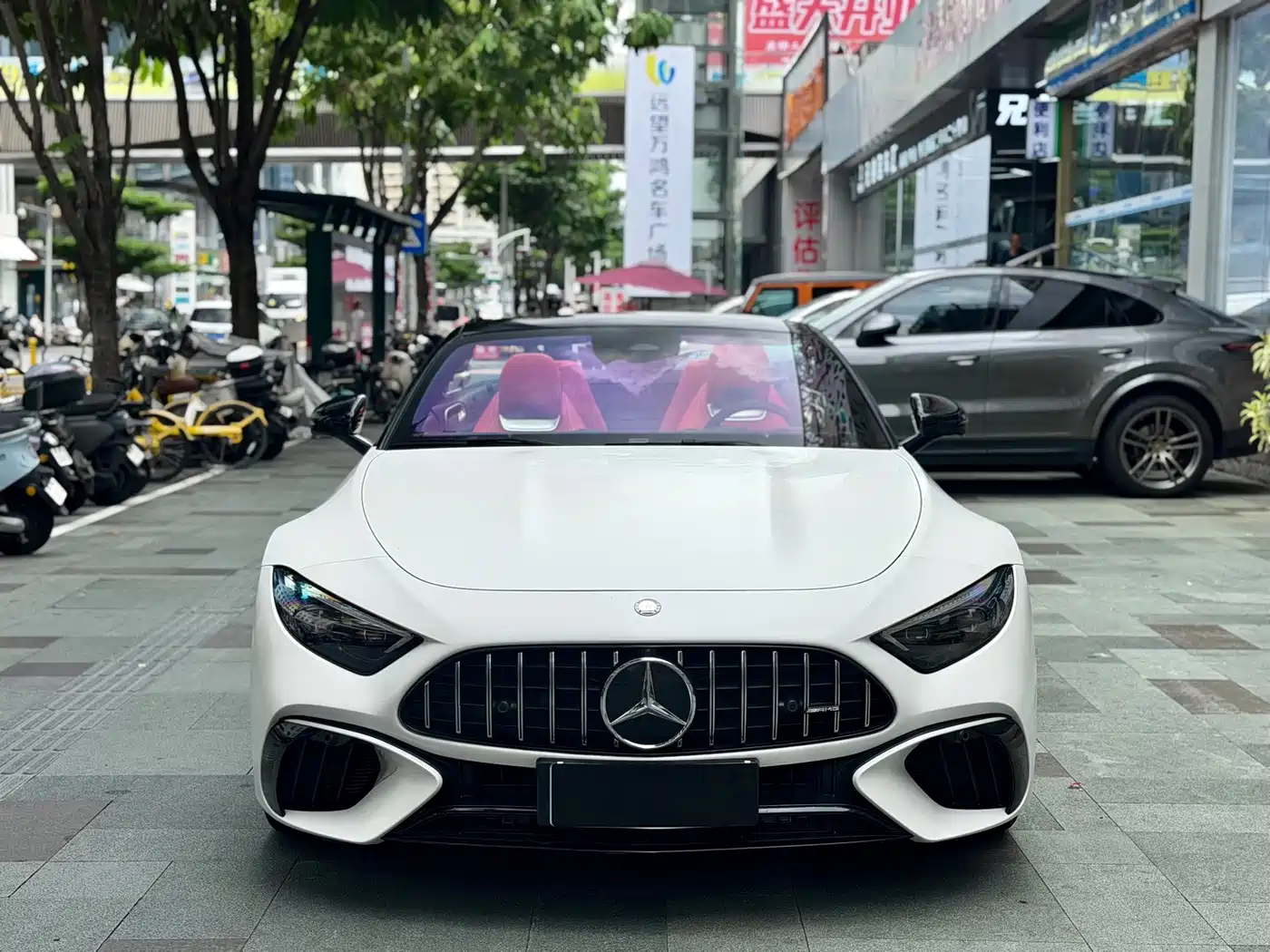 Mercedes-Benz SL-Class AMG 2025 2024 AMG SL 63 4MATIC+