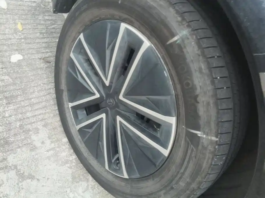Toyota bZ5 2025 2025 550 JOY