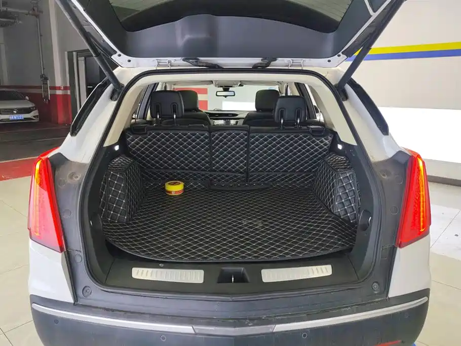 Фото 4 - Cadillac XT5
